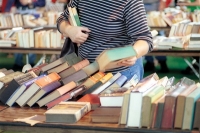 خوانندگان جوان ایرانی به مطالعه کتاب‌های تخیلی گرایش دارند+فایل صوتی